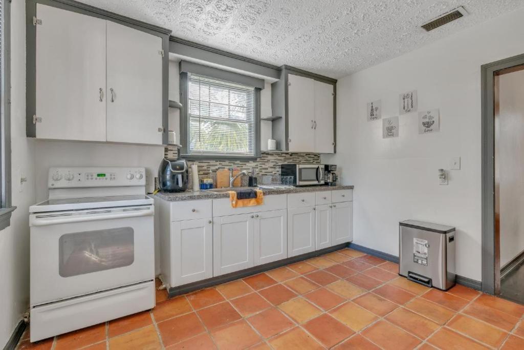 Comfy Pet Friendly Home In Jacksonville Mins To Downtown'S Экстерьер фото